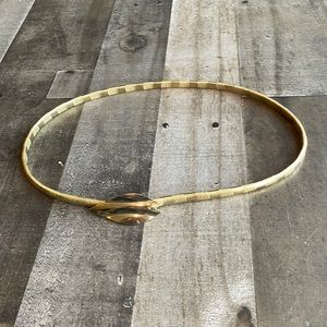 Vintage leaf buckle waist belt